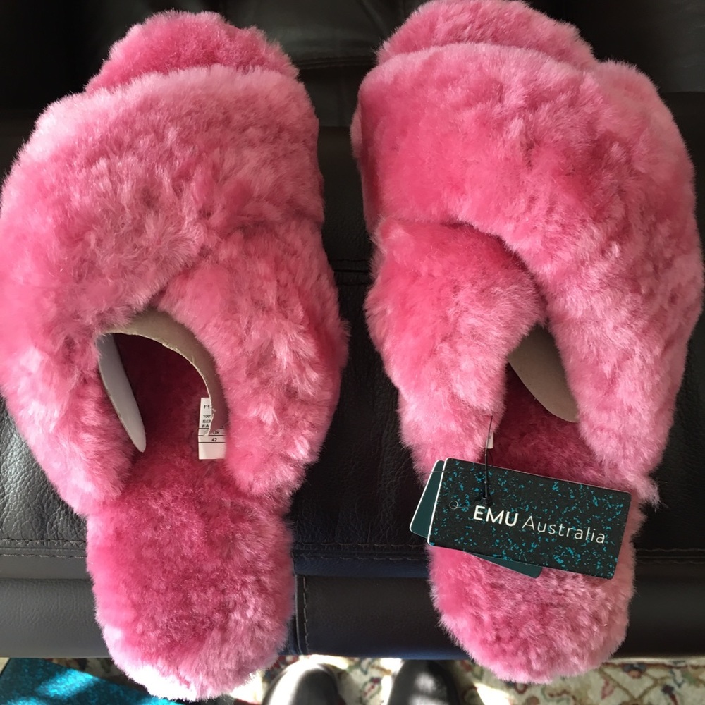 NWT Emu Australia Mayberry slippers size 10